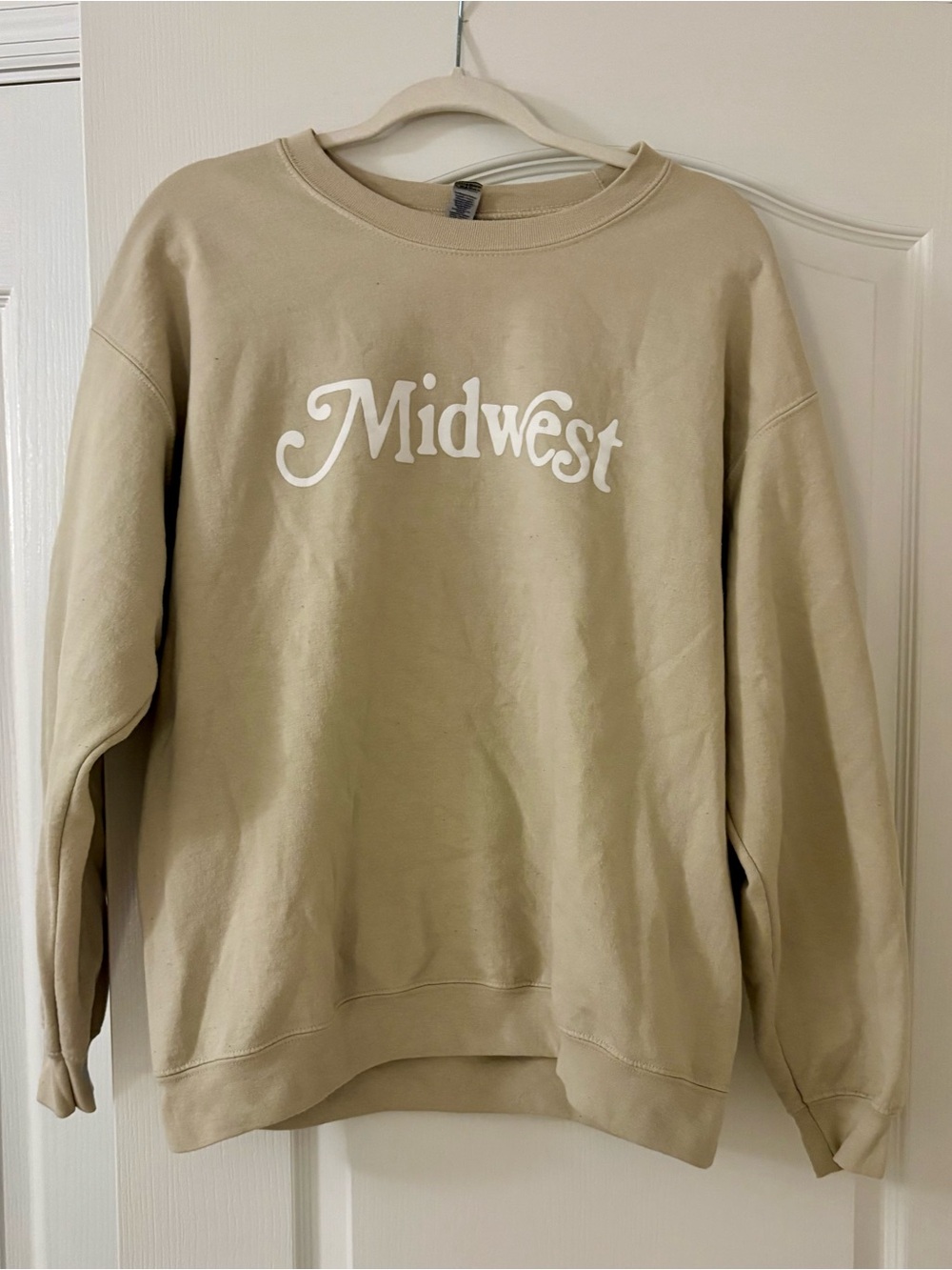 Gildan Heavy Blend Crewneck Sweatshirt in Cream
